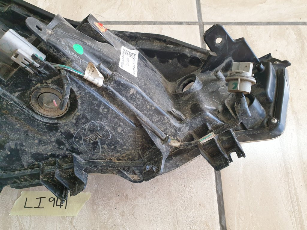 Toyota Rumion Suzuki Ertiga Left Headlight
