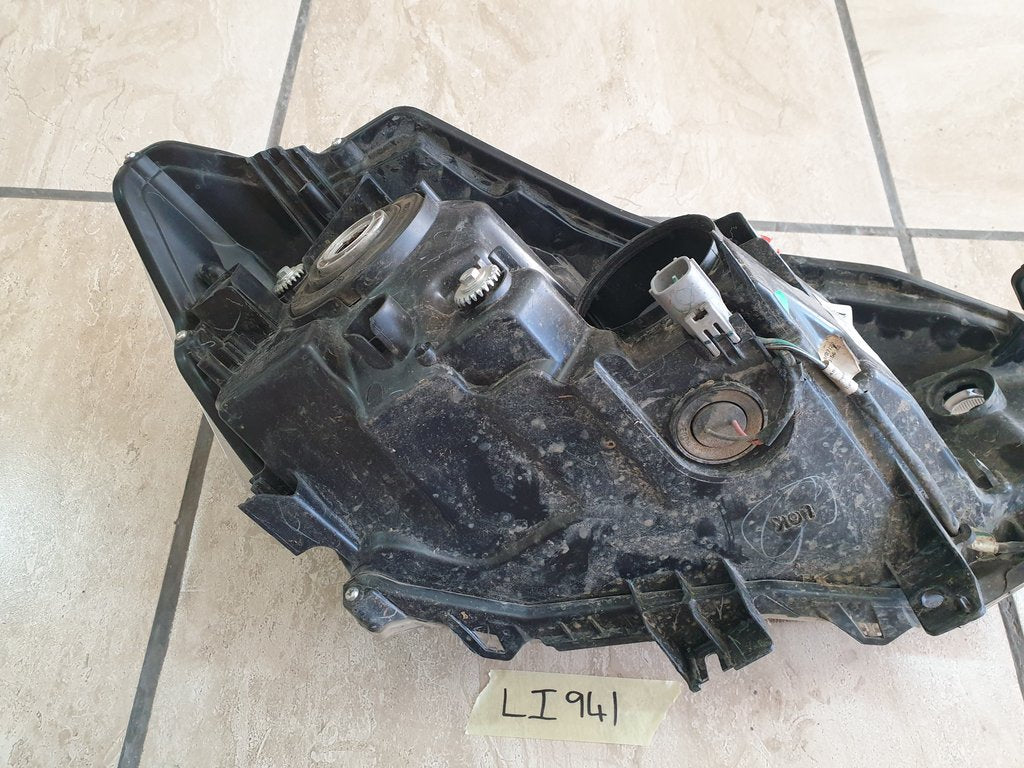 Toyota Rumion Suzuki Ertiga Left Headlight
