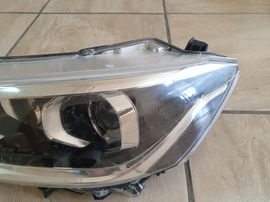 Toyota Rumion Suzuki Ertiga Left Headlight