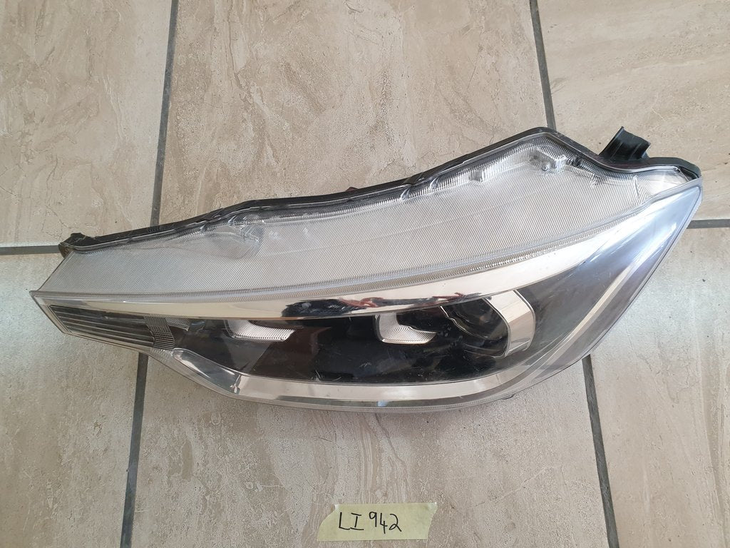 Toyota Rumion Suzuki Ertiga Left Headlight