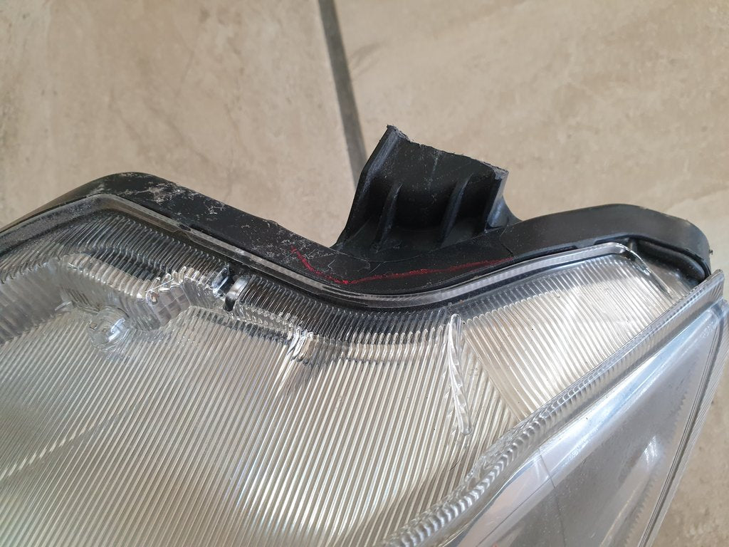 Toyota Rumion Suzuki Ertiga Left Headlight
