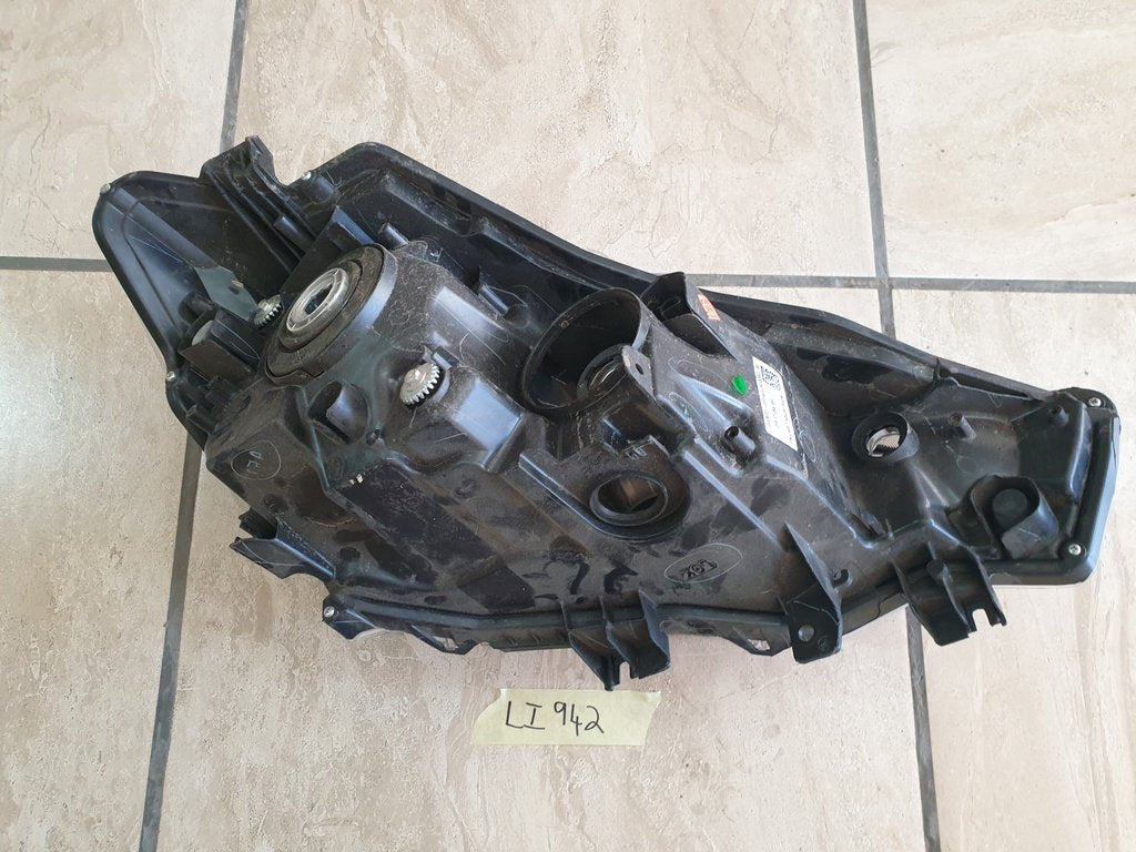 Toyota Rumion Suzuki Ertiga Left Headlight