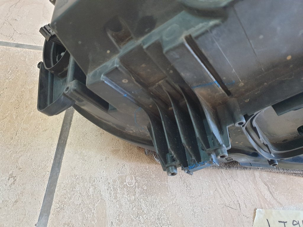 BMW i8 Left Headlight