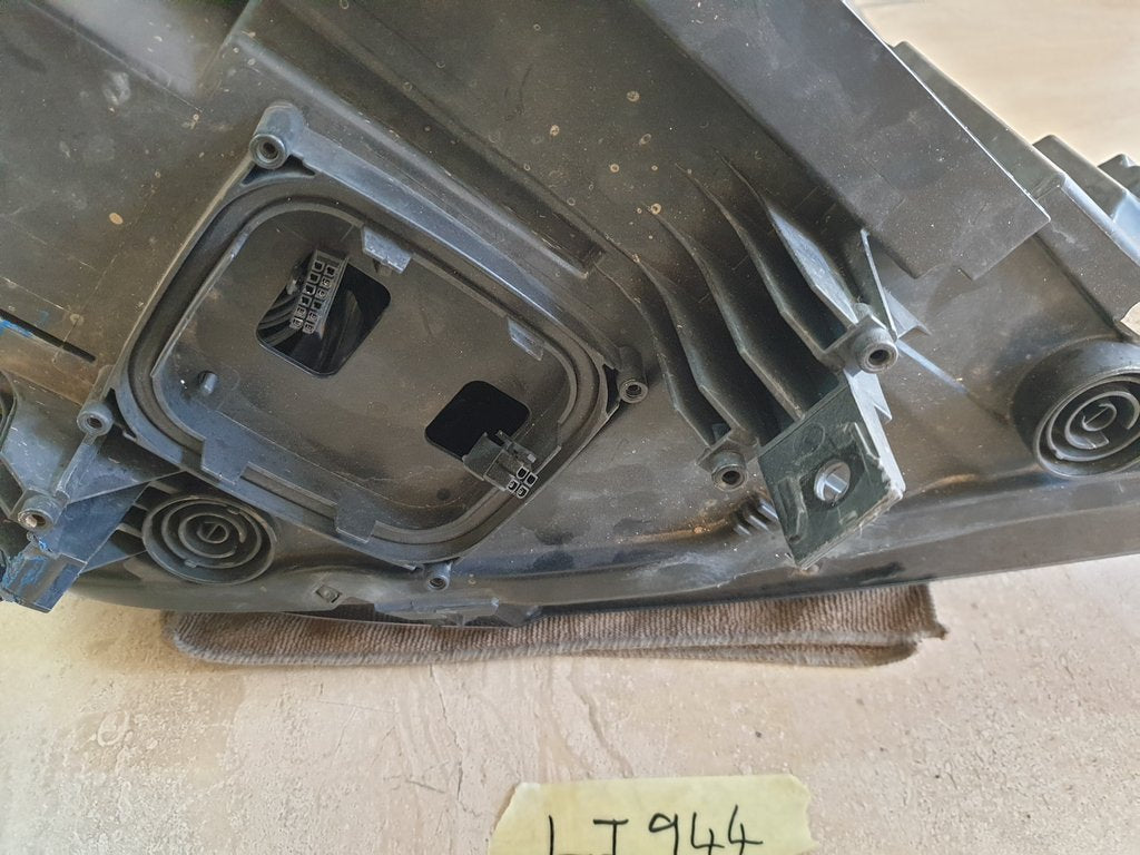BMW i8 Left Headlight