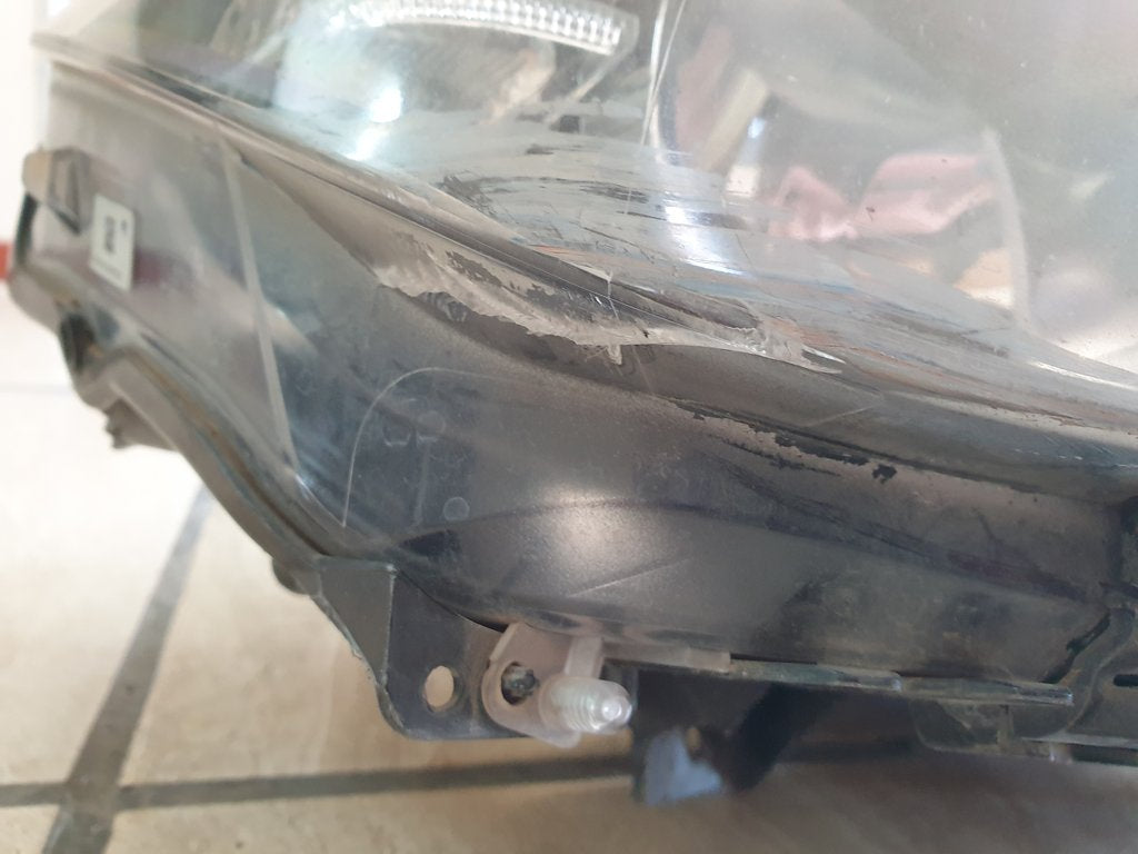 BMW 3 Series Right Headlight