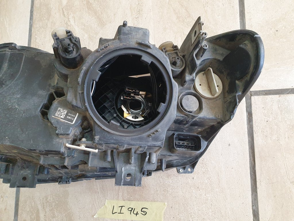 BMW 3 Series Right Headlight