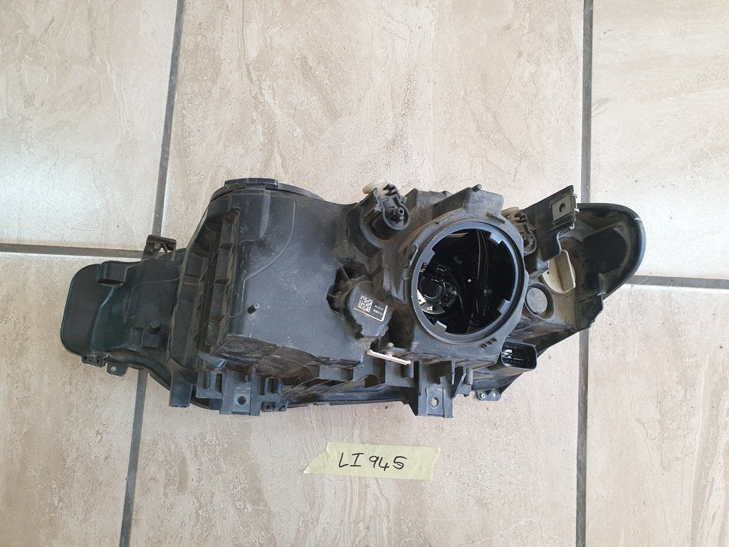 BMW 3 Series Right Headlight
