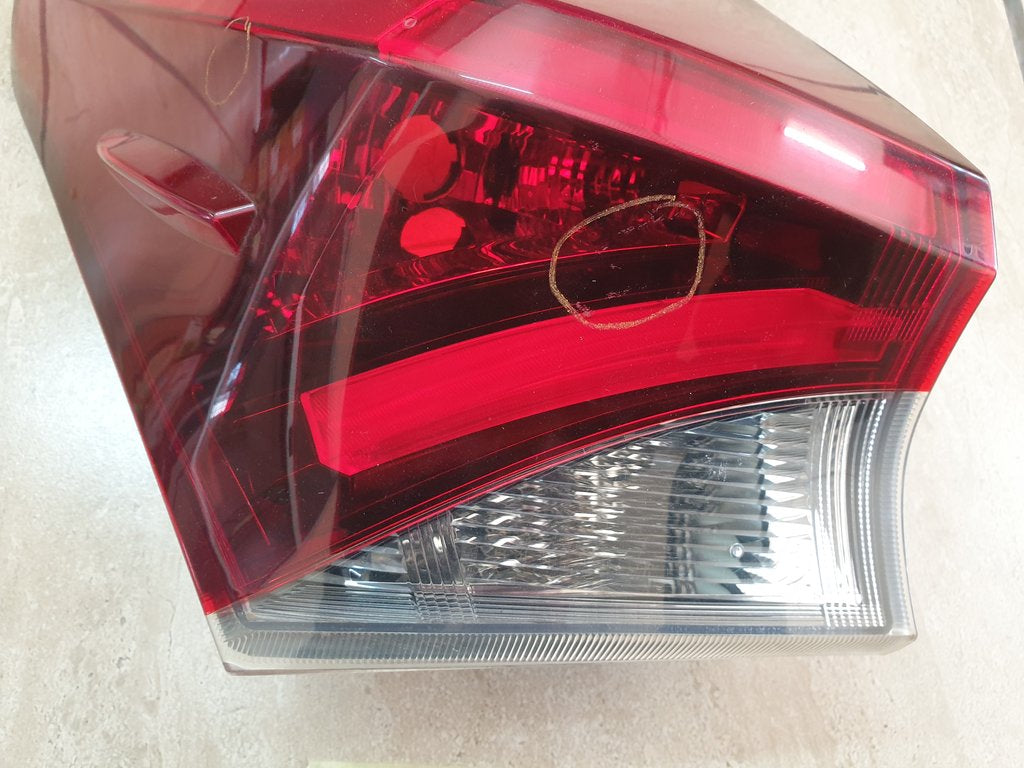 Toyota Auris Left Rear Outer Taillight