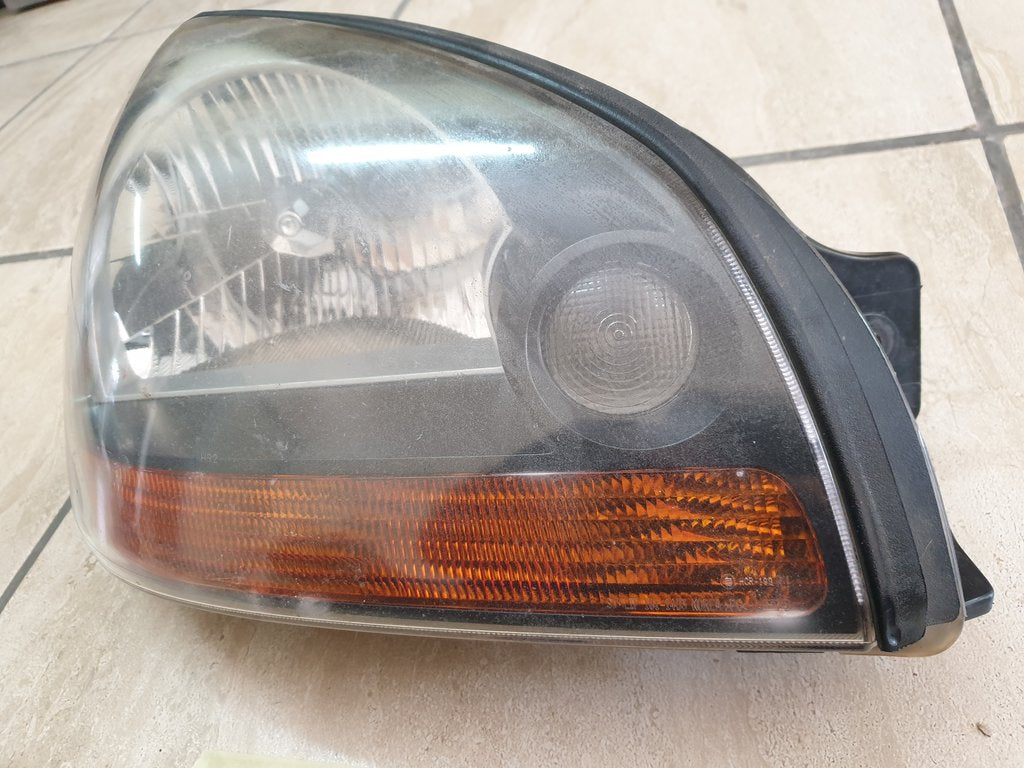 Hyundai Tucson 2005, 2006, 2007 Right Headlight