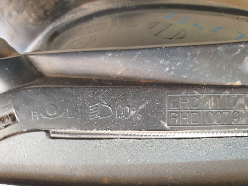 Hyundai Tucson 2005, 2006, 2007 Right Headlight