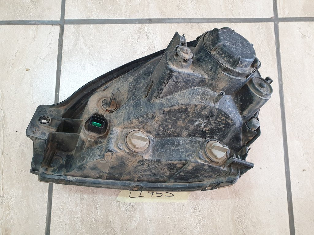 Hyundai Tucson 2005, 2006, 2007 Right Headlight