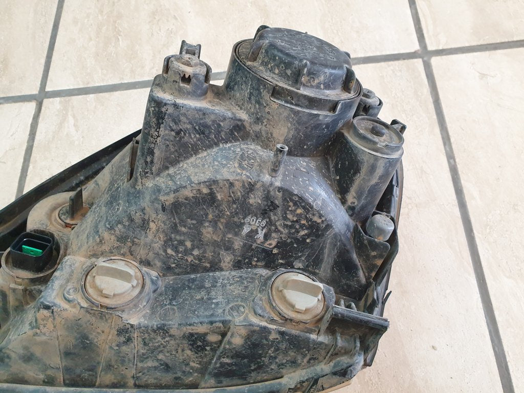 Hyundai Tucson 2005, 2006, 2007 Right Headlight