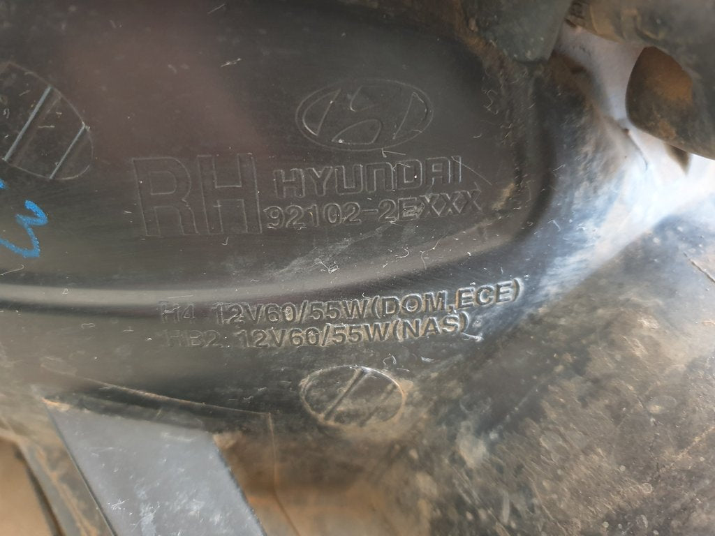 Hyundai Tucson 2005, 2006, 2007 Right Headlight