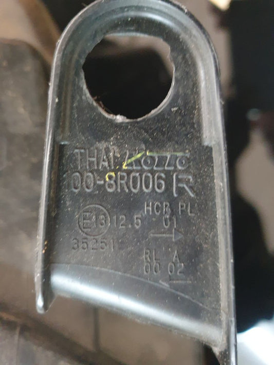 Isuzu D-Max Right Headlight