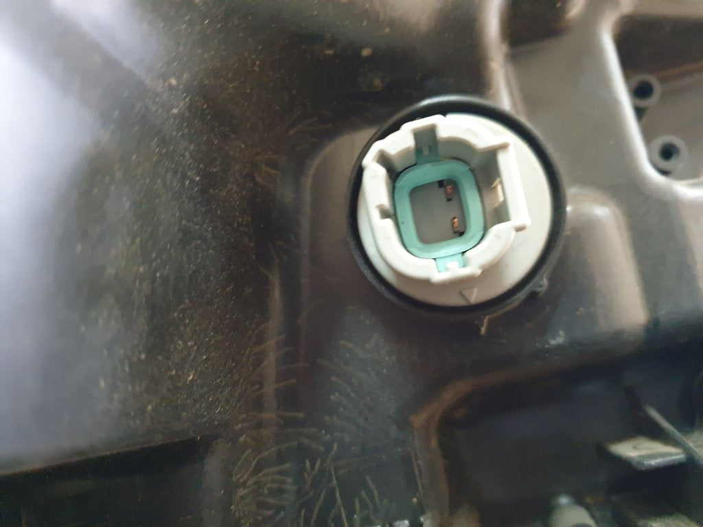 Nissan X-Trail Left Headlight