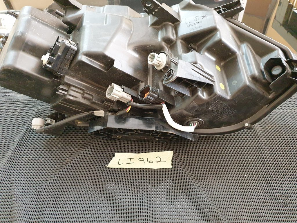 Nissan X-Trail Left Headlight