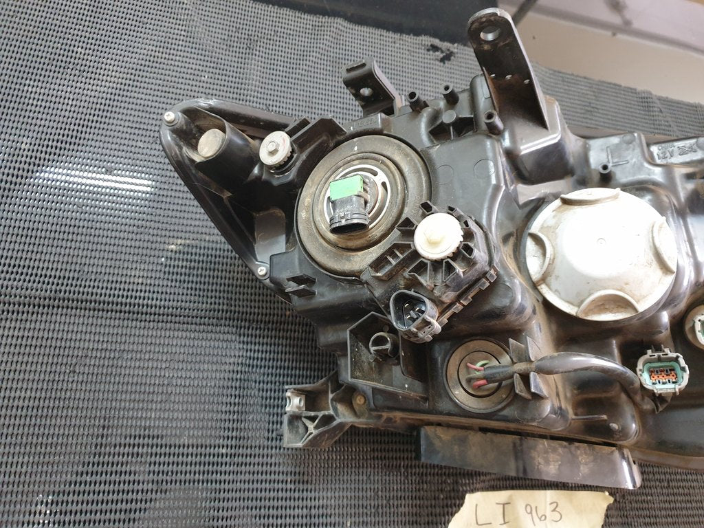 Nissan X-Trail Left Headlight