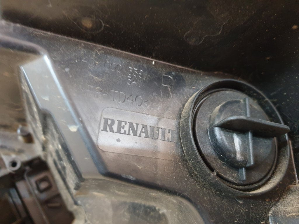 Renault Duster Right Headlight