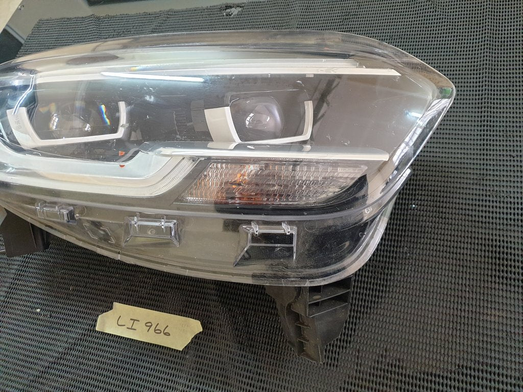 Renault Kadjar Right Headlight