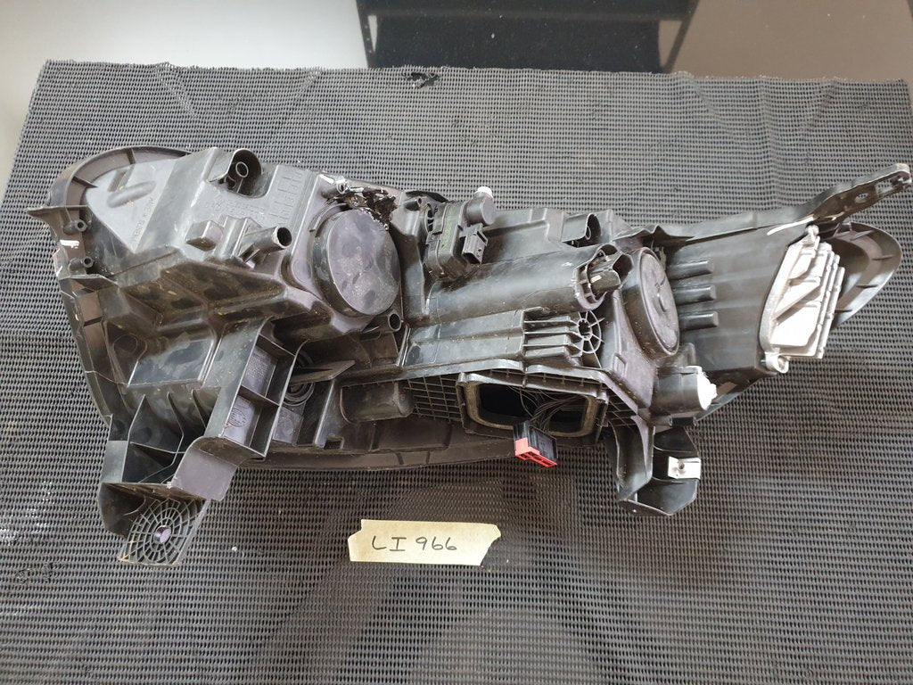 Renault Kadjar Right Headlight