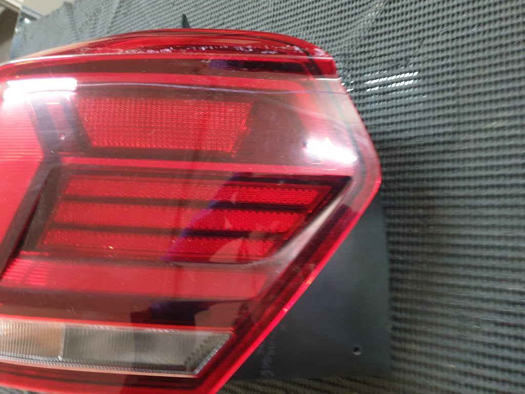 Volkswagen Polo Left Taillight
