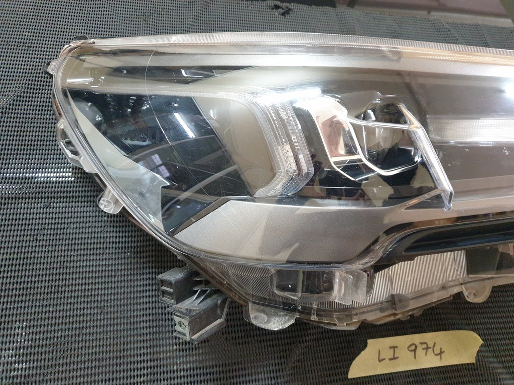 Toyota Hilux Right Headlight