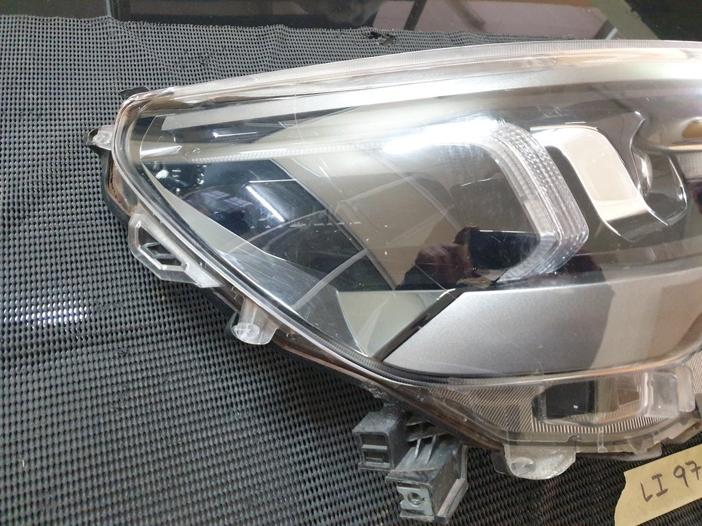 Toyota Hilux Right Headlight