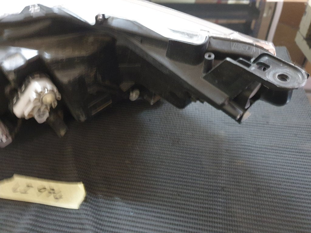 Toyota Hilux Right Headlight