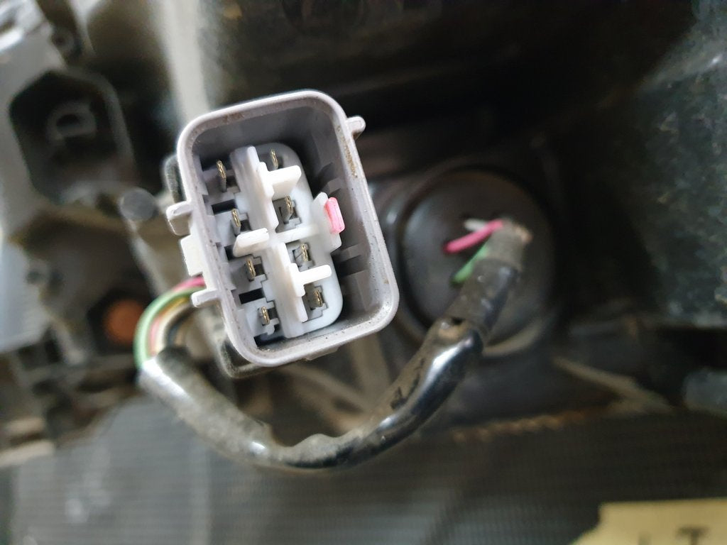 Toyota Hilux Right Headlight
