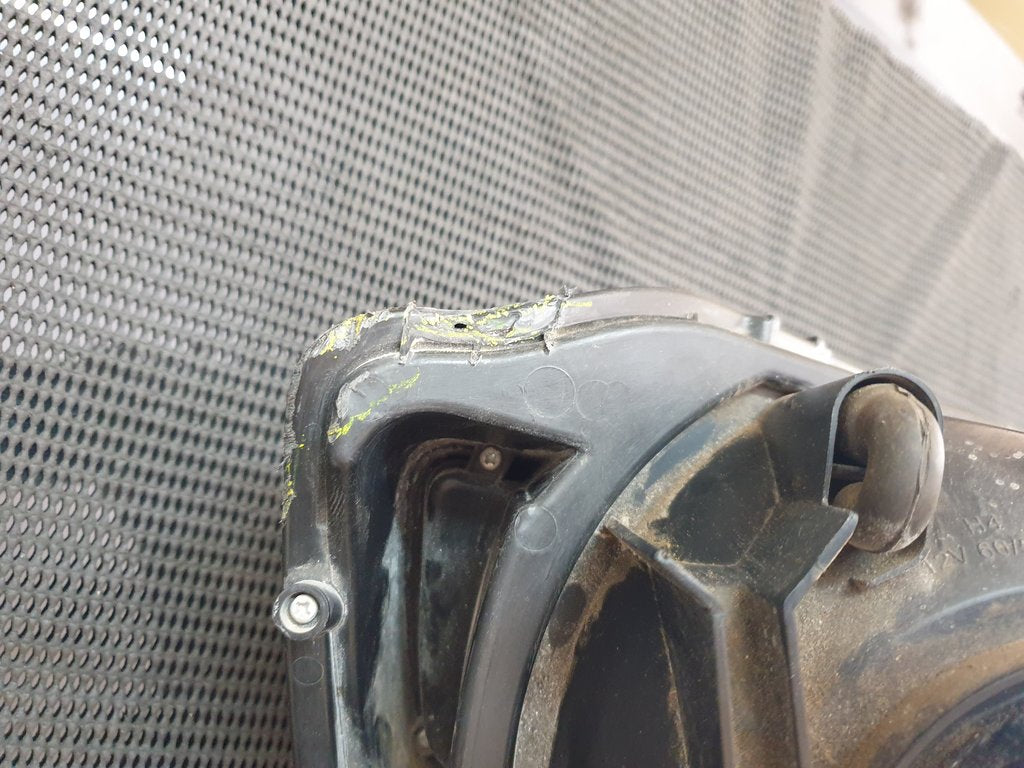 Renault Kwid Left Headlight