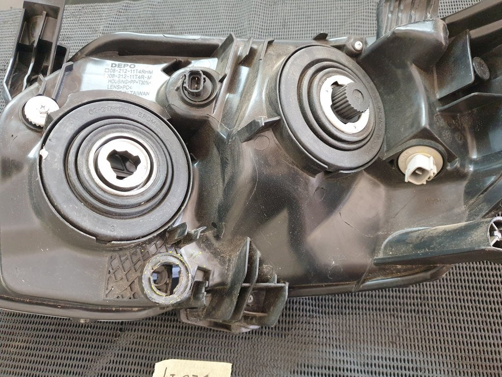 Toyota Aftermarket Fortuner Right Headlight
