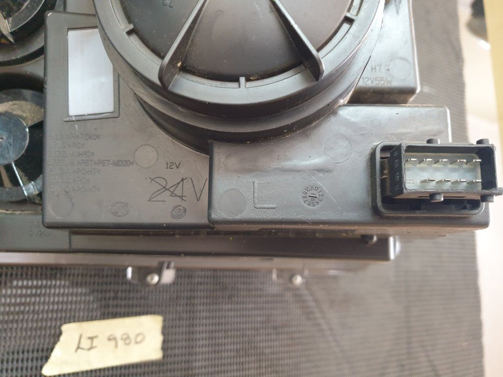 BAIC B40 Left Headlight
