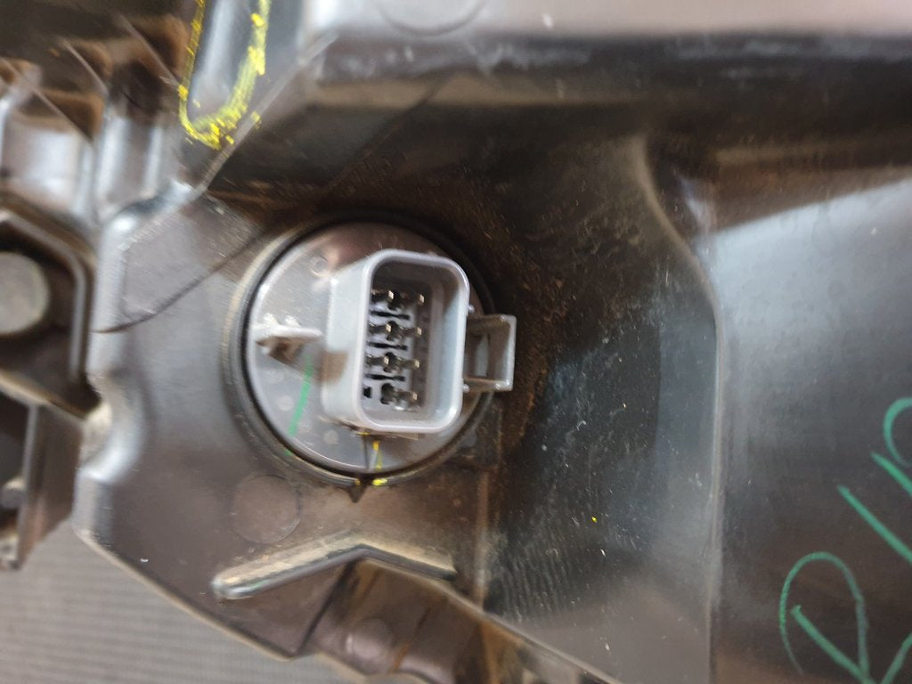 Honda HR-V Right Headlight