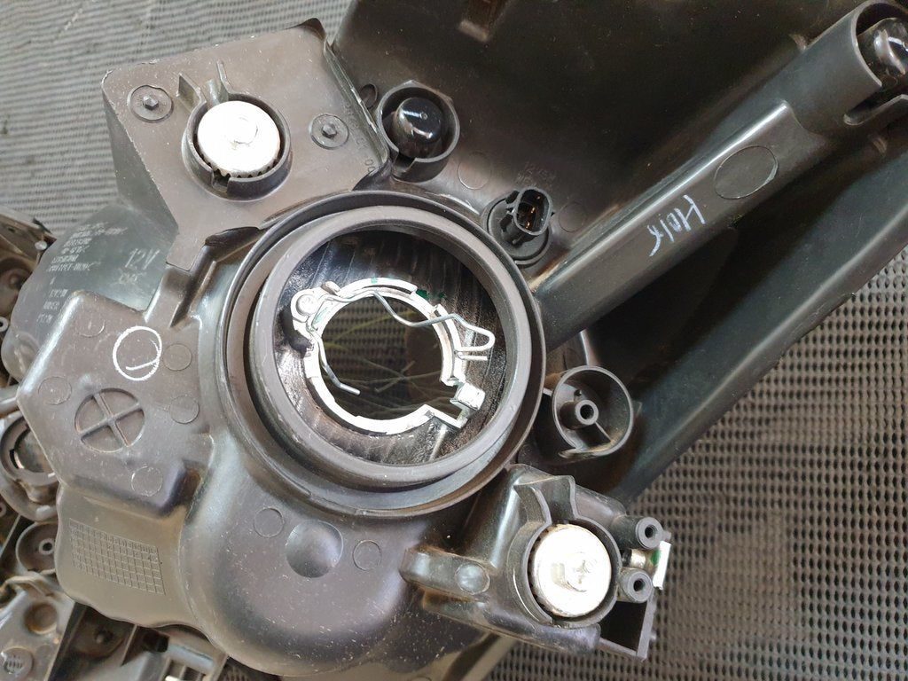 Suzuki Swift Right Headlight