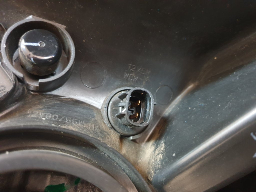Suzuki Swift Right Headlight