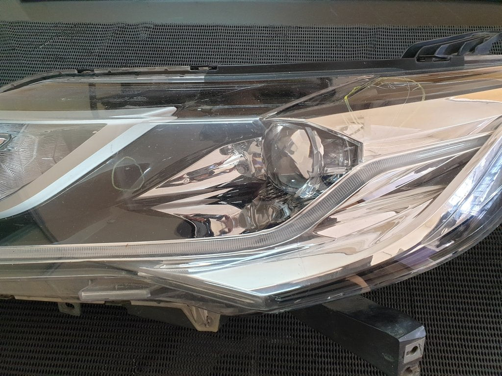 Mitsubishi Pajero Left Headlight