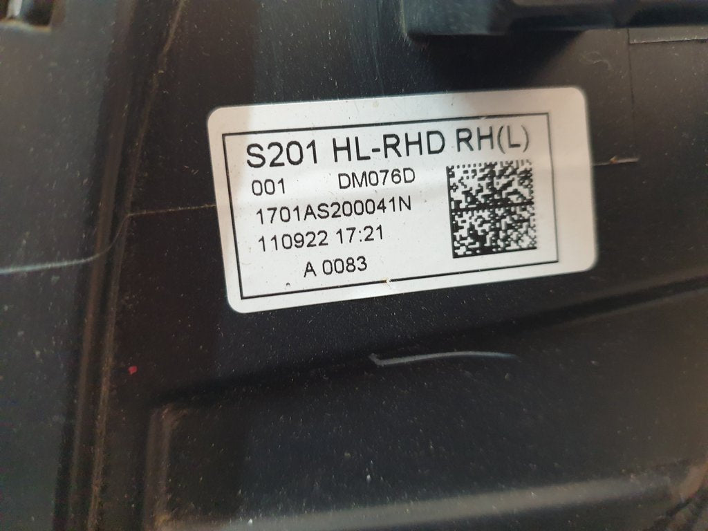 Mahindra XUV300 Right Headlight