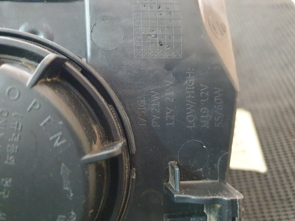KIA Sonet Left Headlight