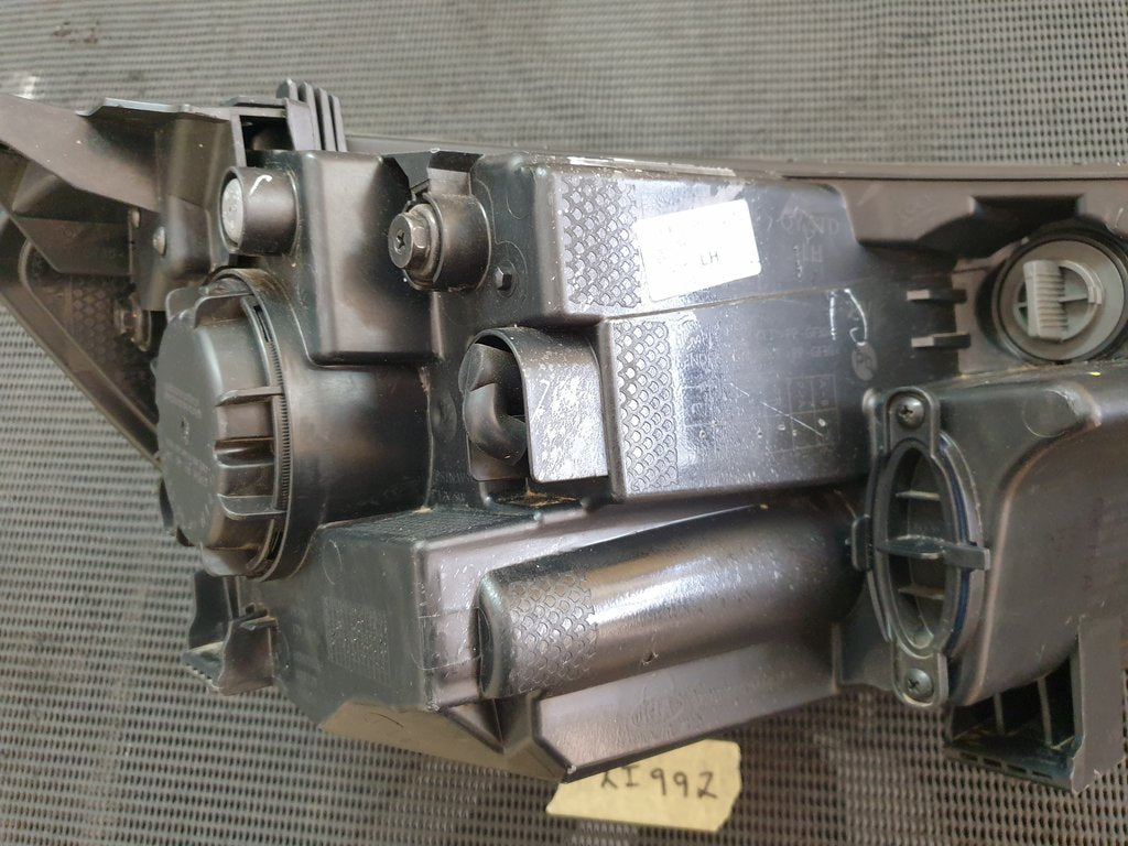 KIA Sonet Left Headlight