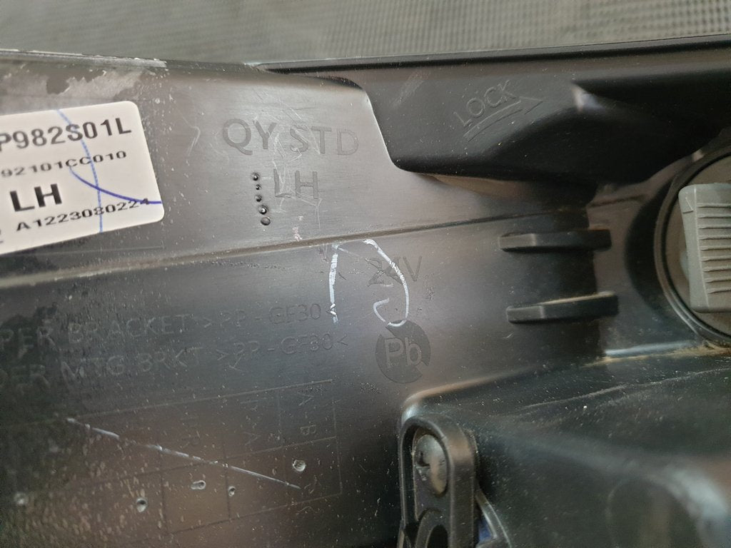 KIA Sonet Left Headlight