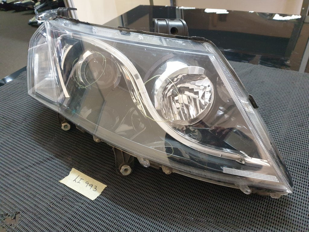 Mahindra XUV500 Right Headlight