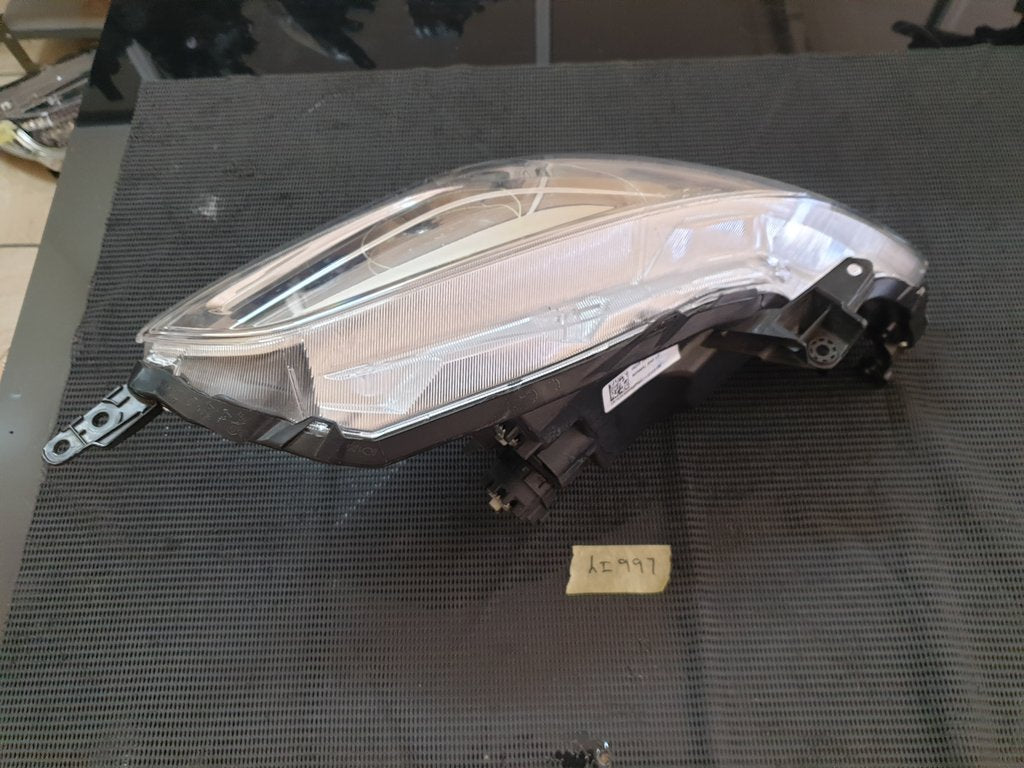 Toyota Starlet Suzuki Baleno Left Headlight