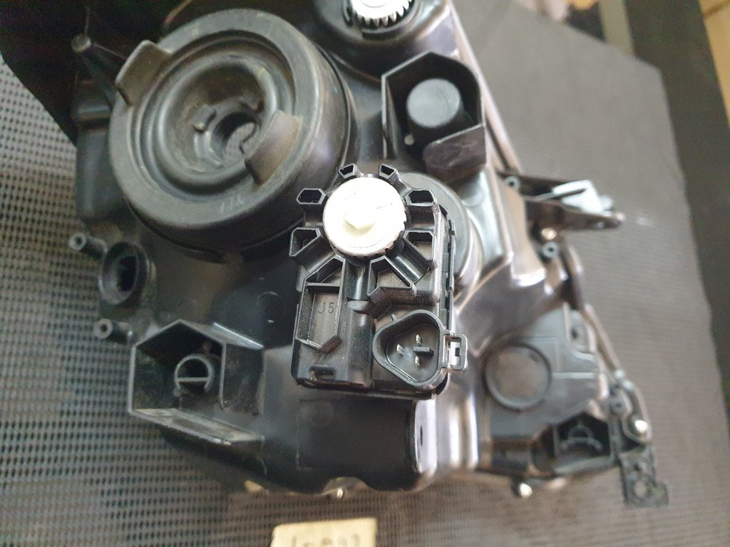 Toyota Starlet Suzuki Baleno Left Headlight