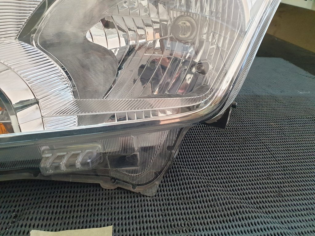 Toyota Starlet Suzuki Baleno Left Headlight