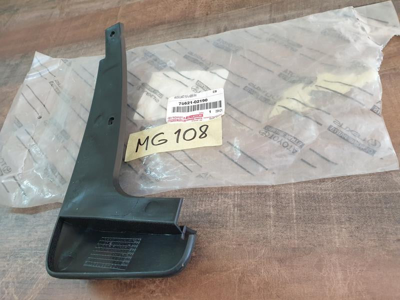 Original New Toyota Corolla Right Front Mudguard