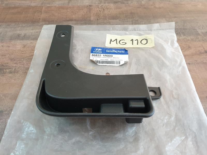 Original New Hyundai Accent Right Front Mudguard