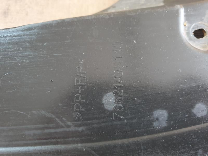 Original Used Toyota Hilux Right Front Mudguard