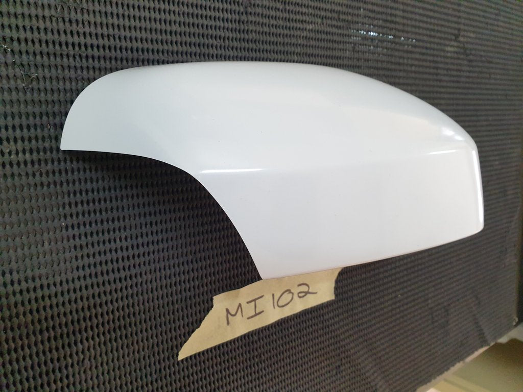 Volvo XC90 Right Outer Mirror Cover Mounting Flap
