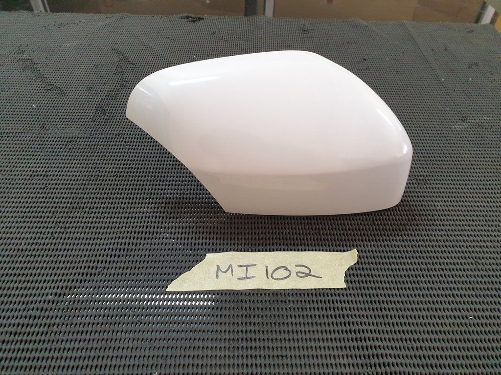 Volvo XC90 Right Outer Mirror Cover Mounting Flap
