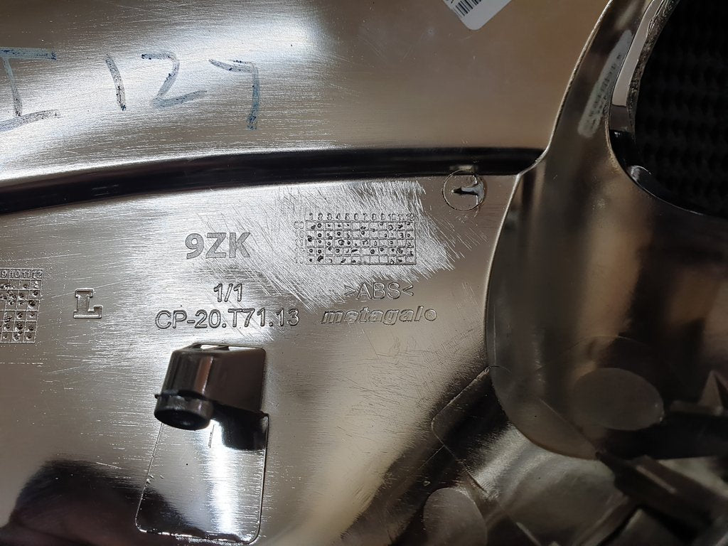 Volkswagen Amarok Left Outer Mirror Lower Chrome Cover